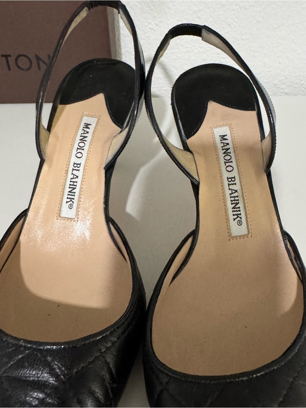 Manolo Blahnik Black Quilted Patent Leather Slingback Pumps - Picture 3 of 7